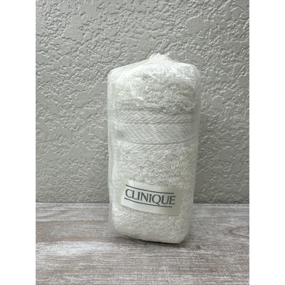 $16 🌙 Clinique Face Towel Terry Washcloth Home &‎ Travel NEW